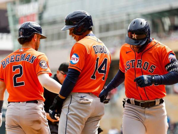 Mauricio Dubón anotó dos hits en la victoria ante los Mellizos de Minnesota.