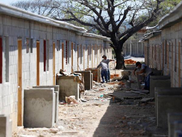 Residencial Hernández es un proyecto habitacional para los damnificados por Eta y Iota que se construye en la comunidad de Balcanes, Choluteca.