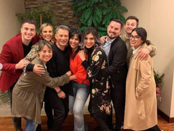 Cash Luna se reunió con sus hijos después de la polémica que lo rodea. Foto: Instagram