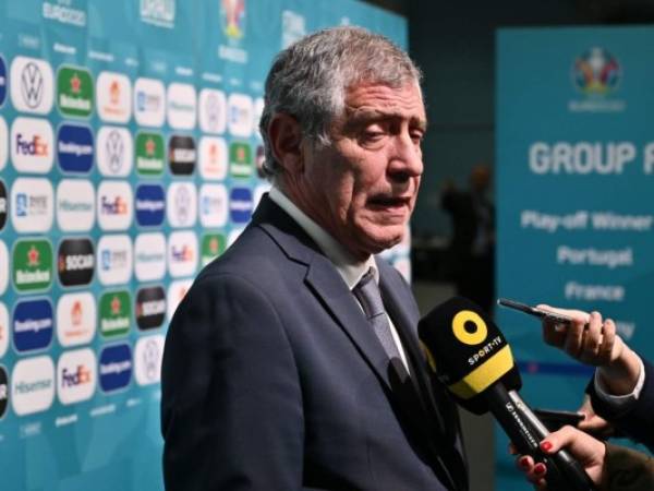 'Ganamos la Eurocopa-2016 en Francia cuando nadie lo esperaba y hemos ganado la Liga de las Naciones, así que ya veremos', añadió Santos. Foto: AFP.