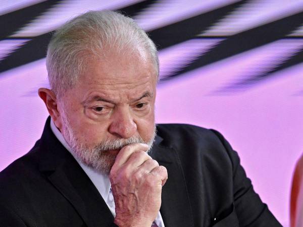 Lula da Silva tuiteo que había tenido una videollamada con su homólogo de Ucrania, Volodímir Zelenski.