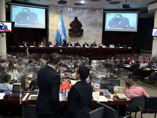 42 días lleva sin sesionar el CN por parálisis legislativa.