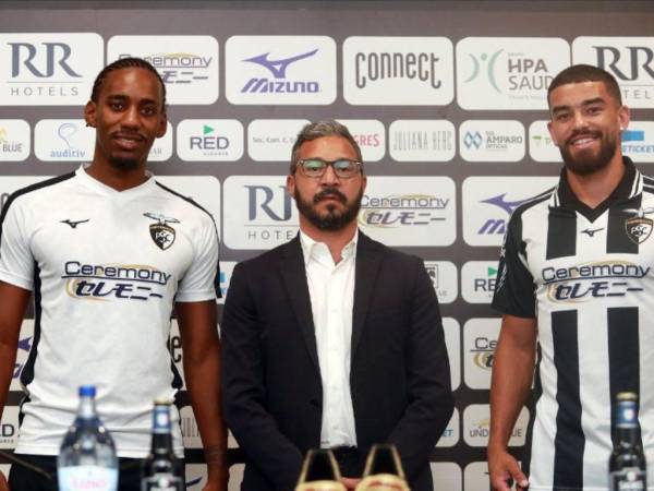 Bryan Róchez se mostró contento en su presentación con el Portimonense de la Primeira Liga de Portugal.