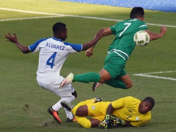 El equipo nacional hondureño durante el juego por el tercer lugar ante Nigeria en los Juegos Olímpicos de Rio-2016.