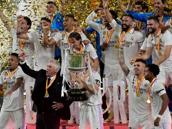 Real Madrid se consagró campeón de la Copa del Rey tras nueve años de sequía en dicha competición.