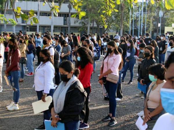 Los aspirantes deben realizar el proceso de inscripción en las fechas establecidas en la página digital de la UNAH.