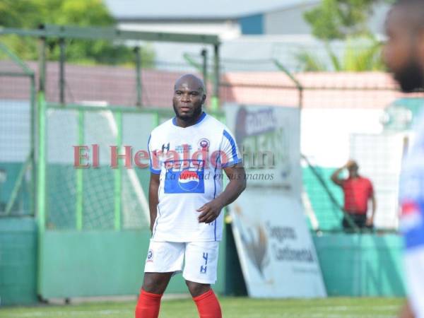 Samuel Caballero lanza dardo a integrantes de la Selección.