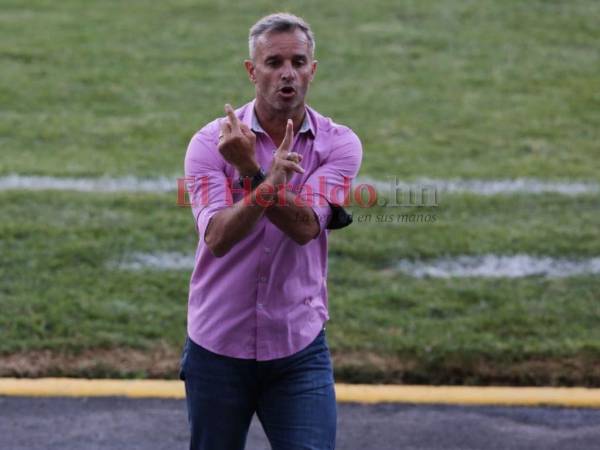 Pablo Lavallén ya está encontrando la ruta de las victorias con Olimpia.