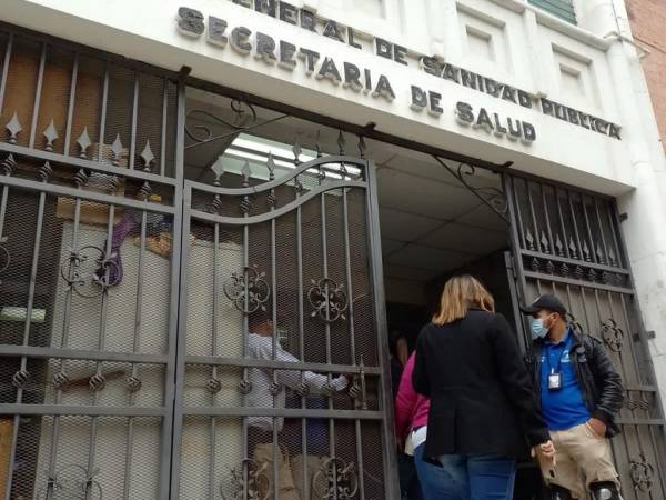 Hasta la fecha la Secretaría de Salud continúa con la evaluación de ofertas sin haber notificado si revisó o no las adjudicaciones para firmar el contrato.