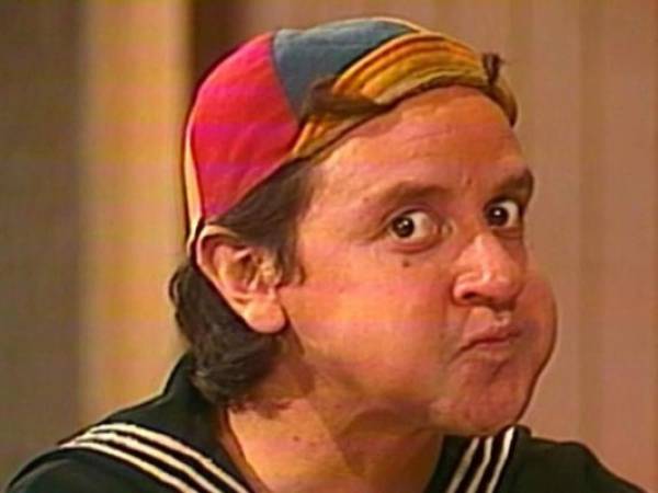 El actor Carlos Villagrán, quien interpretó a “Quico” en el programa 'El Chavo del 8', se registró como precandidato a la Gubernatura de Querétaro.