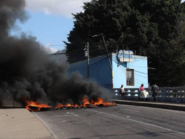 Advierten que continuarán las protestas hasta que las autoridades centrales resuelvan cada una de sus peticiones.