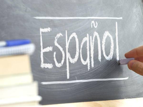 Aprender a elegir el lenguaje adecuado para cada situación es imprescindible para lograr una mejor comunicación y un uso más respetuoso del español.