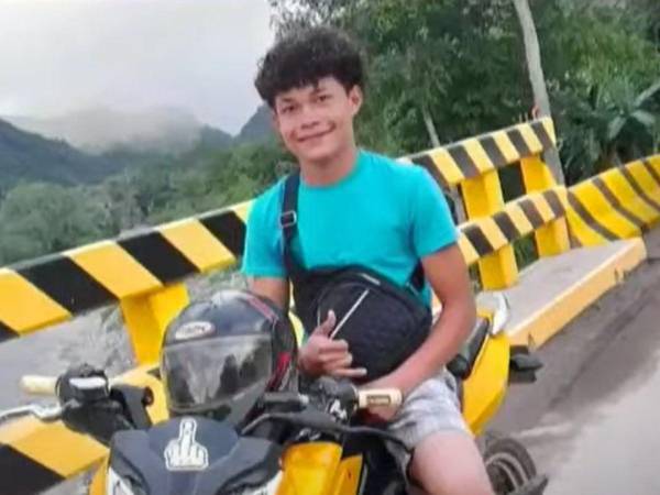 Foto en vida de Wilmer Espinoza, el hondureño de 17 años que murió en el río Bravo.