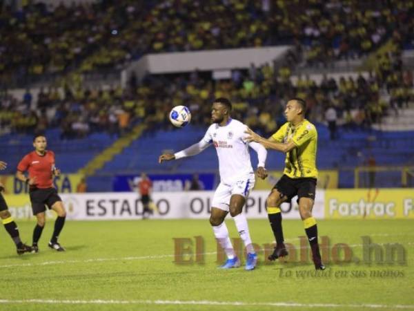 Olimpia y Real España jugaron el sábado en la jornada 2 de la Liga Nacional de Honduras. (Foto: EL HERALDO)