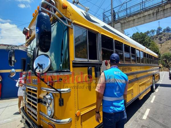 Las autoridades del Instituto Hondureño del Transporte Terrestre (IHTT) reciben denuncias de los cobros abusivos por parte de algunas unidades del transporte.