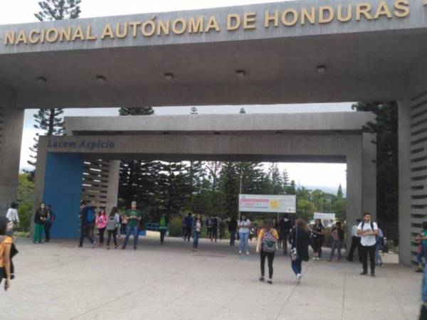 La UNAH ofrecerá cursos propedéuticos a los estudiantes que sean readmitidos.