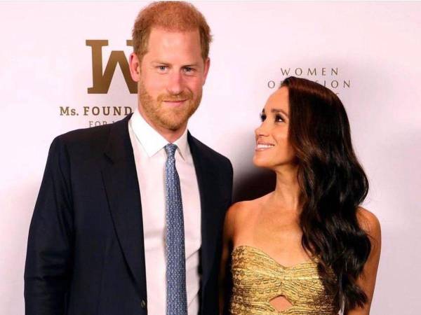 Meghan y Harry iban acompañado de la madre de la exactriz cuando eran perseguidos.