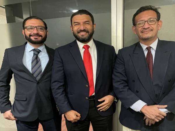 Los designados en estos cargos son los abogados Manuel Antonio Díaz Galeas y Tomás Emilio Andrade Rodas.