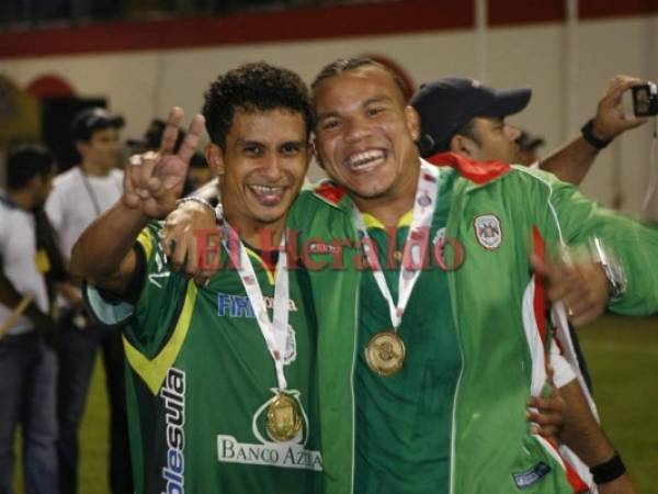 Mario Berrios y Emil Martínez ex jugadores emblemáticos del Marathón de San Pedro Sula. Foto:El Heraldo / OPSA