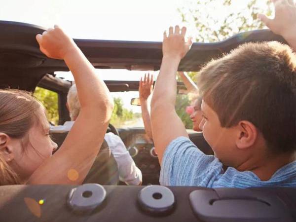 El feriado de Semana Santa es una gran oportunidad para disfrutar en familia, ya sea viajando a nuevos destinos o realizando actividades juntos en casa.