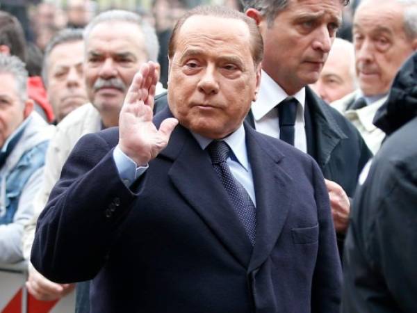 Berlusconi se ha mantenido al margen de la política desde una condena por fraude fiscal en 2013. Foto: AP