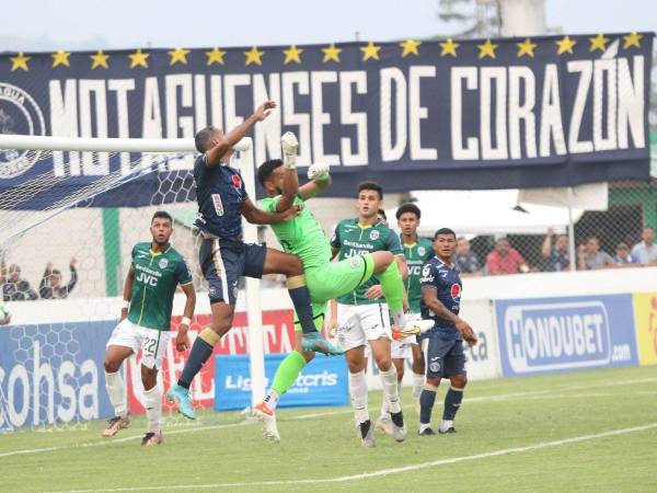 Uno de los resultados más importantes de la jornada 17 fue el empate 2-2 entre Motagua y Marathón en Comayagua.