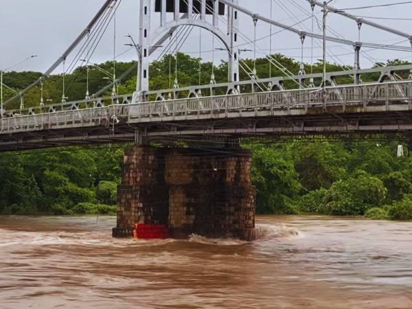 El río Choluteca presenta una crecida muy alta, por lo que se reportarán inundaciones en las zonas bajas del sur de Honduras.