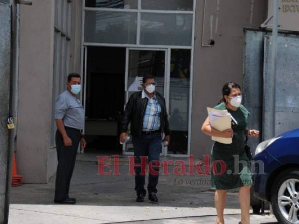 Santiago Barralaga se presentó a la audiencia de declaración de imputado. Foto Alex Pérez| EL HERALDO