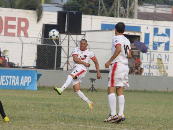 En la tarde en que volvió a ser “El Matador”, Wilmer Velásquez tuvo tiempo para hablar sobre su actualidad y las vivencias dejadas por el fútbol y la política.