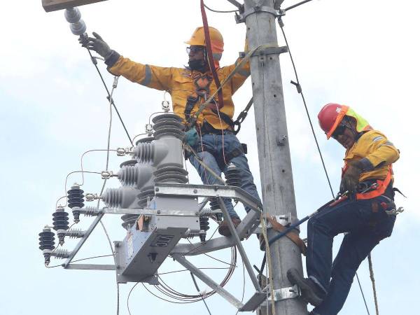 Un total de 6,375 millones de lempiras sumó la inversión real de la estatal eléctrica durante 2022, de acuerdo con cifras de la Secretaría de Finanzas.