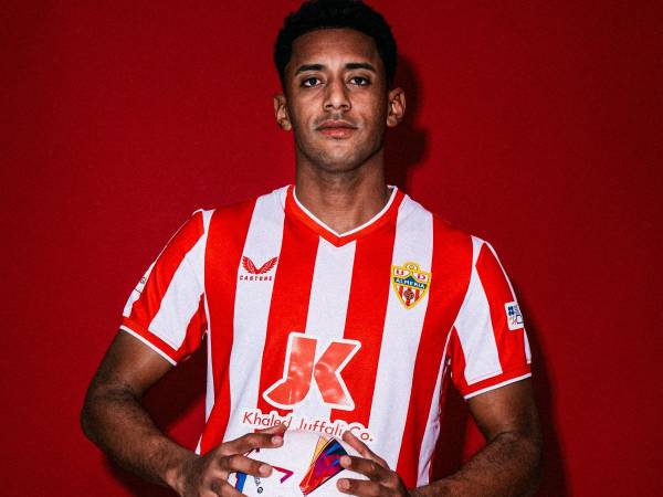 Choco Lozano ficha oficialmente con Almeria.