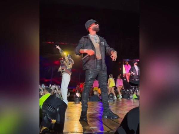 Arcángel fue uno de los invitados en el concierto de Bad Bunny.