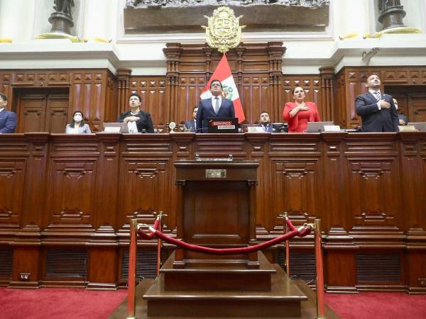 La Embajada de Estados Unidos instó a revertir la disolución del Congreso peruano.