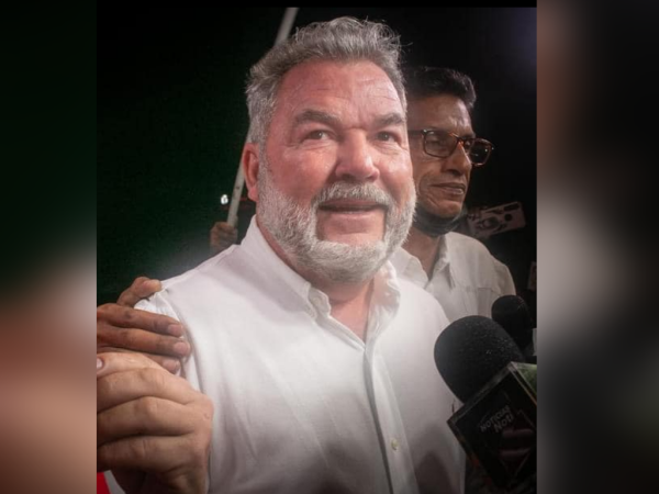 Roberto Contreras, fue electo alcalde de San Pedro Sula en el periodo de 2022-2026.