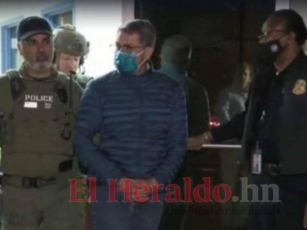 Además de la renuncia de Pérez, quien se apartó debido a desacuerdos sobre como se estaba llevando el caso, otros dos asistentes dejaron de colaborar con el abogado Raymond Colón.