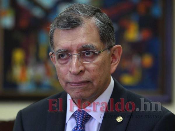 López Contreras fue canciller en el gobierno de José Azcona.