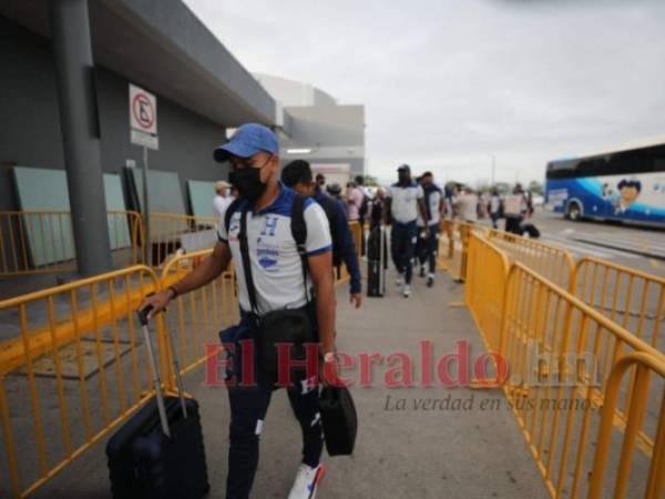 La H salió muy temprano este viernes de Honduras. Foto: Johny Magallanes | EL HERALDO.