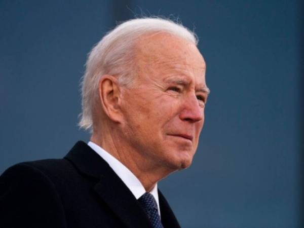 A poco de asumir sus funciones, Biden avanzó para revertir cuatro años de restricciones y deportaciones masivas con un plan que allana camino a la ciudadanía y fue esbozado en un proyecto de ley. Foto: AFP