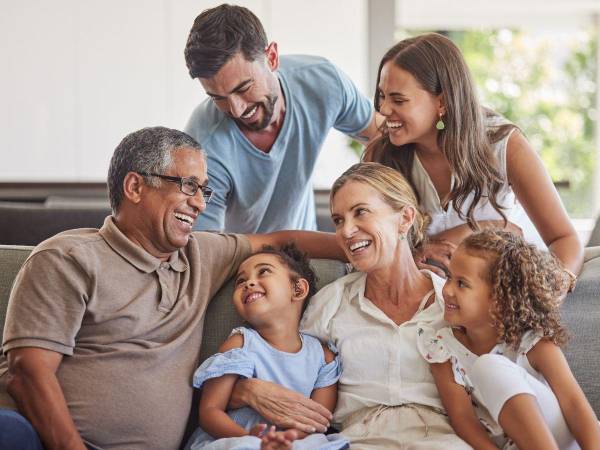 La aceptación de las diferencias individuales de cada miembro de la familia se resalta como un elemento clave.