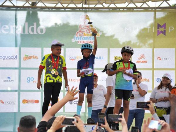 Los ganadores de categoría de 9 a 10 años son: Isaías Jaziel Palma, David Luis Canales Miranda e Iker Santiago Coello.