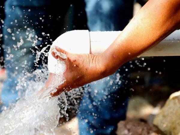 Datos del INE indican que en el Distrito Central más de 18 mil viviendas no tienen instalaciones de tuberías de agua potable.