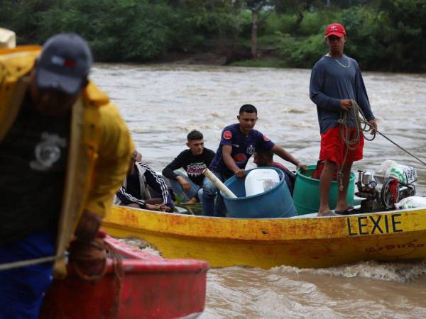 El caudal de los ríos en la zona sur de Honduras ha incrementado considerablemente, por ende, los pobladores no pueden evitar sentirse alarmados ante el riesgo de inundaciones.