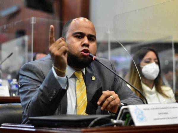 El jefe de la bancada de Libre declaró que la adhesión de Honduras no podía ser declarado “nulo” por la falta de votos en la ratificación del acta.