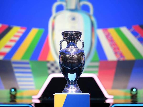 El trofeo que se llevará la selección que se corone campeón de la Eurocopa 2024.