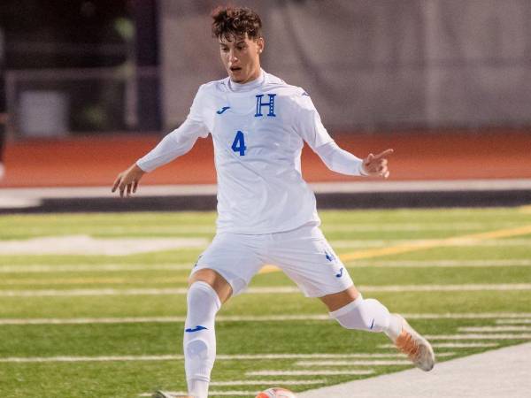 Valerio Marinacci ya ha jugado varios partidos amistosos con las selecciones menores de Honduras.