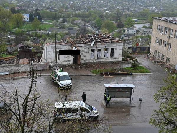 Zelenski detalló que el ataque tuvo lugar en el centro de Kupiansk, “contra un museo local de historia”, muy cerca de la línea del frente.