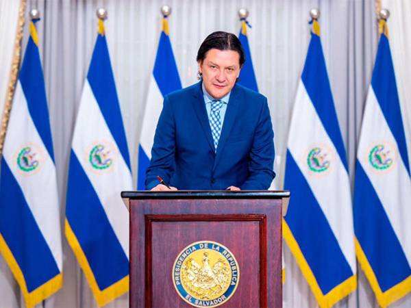 Guzmán fue designado el miércoles por el mandatario salvadoreño.