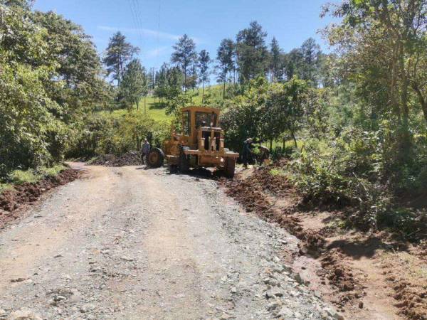 Más de 15 proyectos en construcción y mejoras de red vial se están ejecutando en Honduras, pero con lentitud. El presupuesto está.