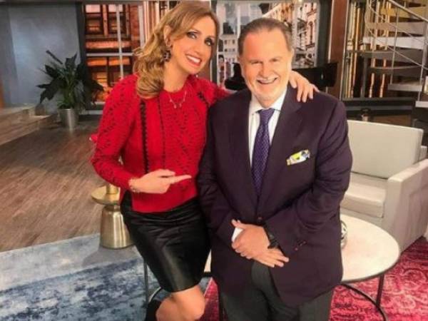 Lili Estefan junto a Raúl De Molina en el set del programa El Gordo y La Flaca de Univision. (Foto: Instagram)