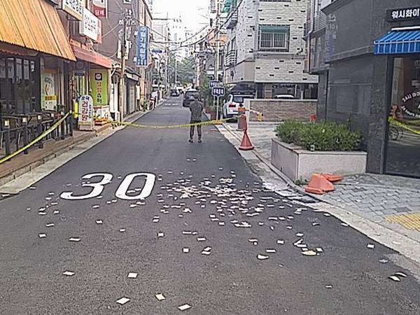 El ejército surcoreano estimó el domingo que Pyongyang había enviado la víspera cerca de 330 globos con basura.